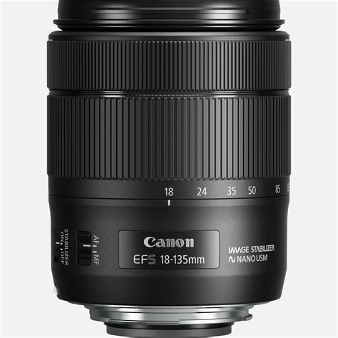 Canon EOS 77D + Canon EF-S 18-135mm f/3.5-5.6 IS USM vs Canon EOS 80D Karşılaştırma